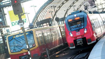 Nachfrage. Beim Ausbau des Schienenverkehrs von und nach Berlin sieht die Brandenburger Landesregierung auf mehreren Strecken die S-Bahn vorn – zum Beispiel auf der sogenannten Stammbahnstrecke und zwischen Spandau und Nauen.