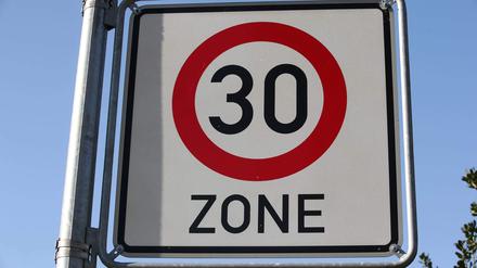 Könnte auf der Breiten Straße bald Tempo 30 gelten?