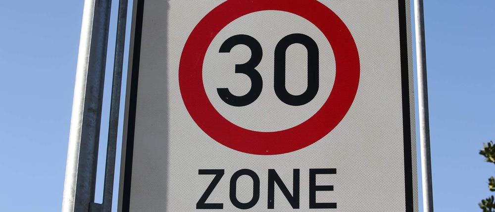 Könnte auf der Breiten Straße bald Tempo 30 gelten?