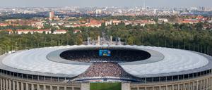 Hertha BSC spielt seit Jahrzehnten im Olympiastadion. Jetzt wird über einen Neubau diskutiert. Doch wo sollte der entstehen?