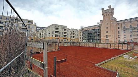 Seit Monaten geht es auf der Baustelle für die Tiefgarage in der Speicherstadt nicht voran.