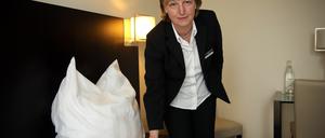 Martina Viole liebt die Aussicht vom Hotel Mercure - und ihren Job sowieso.
