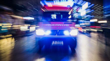 In Beelitz rückten am Mittwoch mehrere Feuerwehren zu einem Großbrand im Gewerbegebiet aus.