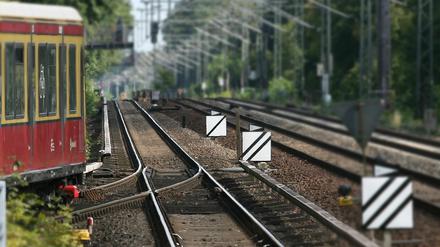 Bei der S-Bahn geht man davon aus, dass künftig mehr Fahrgäste mit den Regionalzügen bis Griebnitzsee fahren. Dadurch bleibt das zweite Bahngleis unwahrscheinlich.
