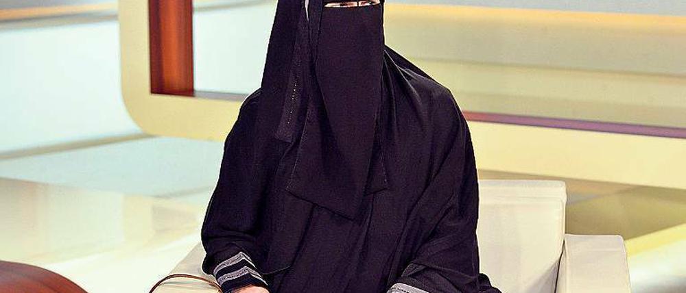 Nora Illi, die Frauenbeauftragte des „Islamischen Zentralrats Schweiz“, trat bei „Anne Will“ vollverschleiert im Nikab auf