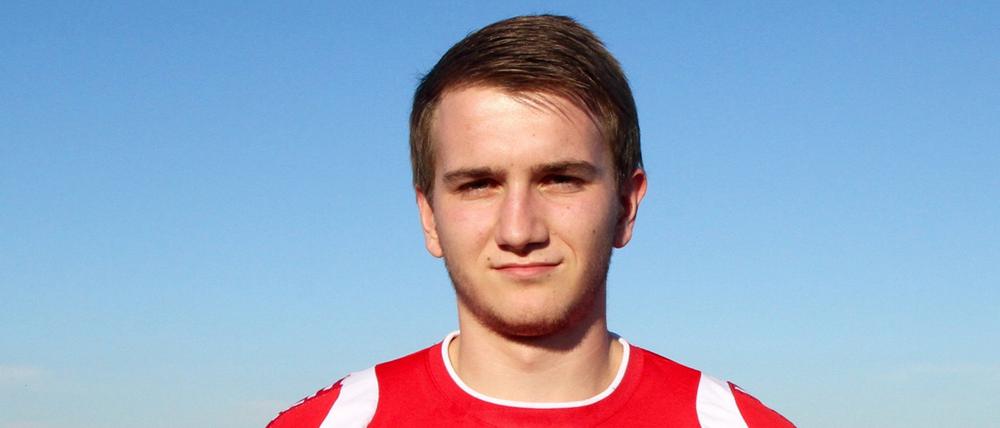 Es droht ein langer Ausfall. VfL-Spielmacher Yannik Münchberger erlitt gegen Oranienburg eine Verletzung. Sein Trainer Jens Deffke sagte: "Da ist das Knie kaputt."