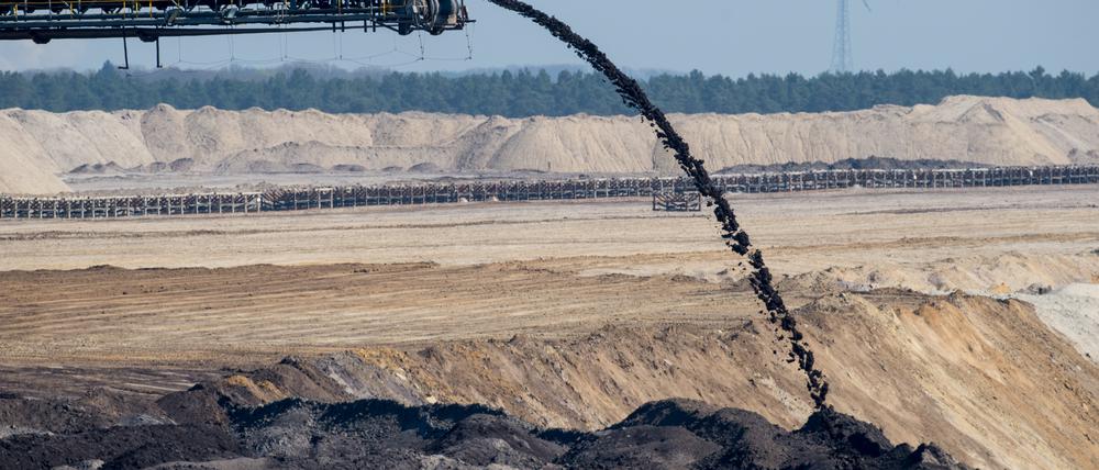 Blick in den Braunkohletagebau Welzow-Süd der Vattenfall AG im Landkreis Spree-Neiße (Brandenburg).