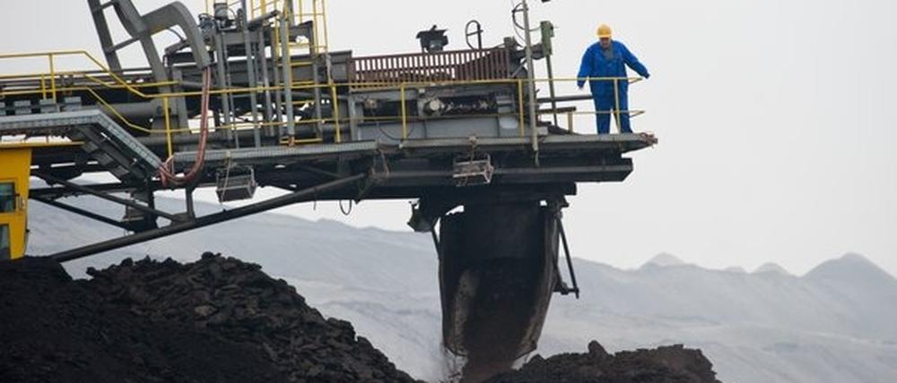 Brandenburgs rot-rote Landesregierung will die extrem klimaschädliche Braunkohle-Industrie unbedingt am Leben halten.