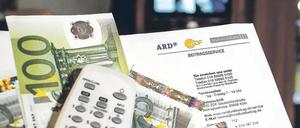 8,3 Milliarden Euro nehmen ARD, ZDF und Deutschlandradio via Rundfunkbeitrag ein. 2017 soll es nicht weniger werden.