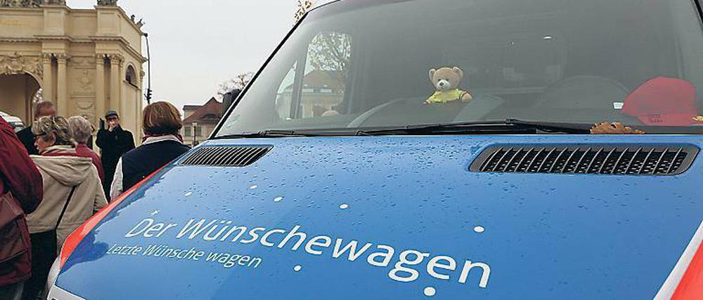 Gute Mission. Der Wünschewagen fährt jetzt auch in Brandenburg.