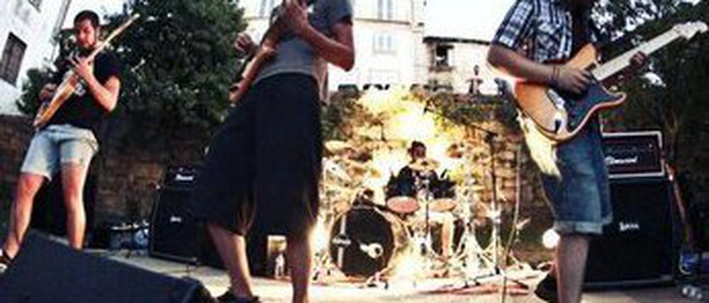 Jardín de la Croix aus Madrid spielen am Sonntag.