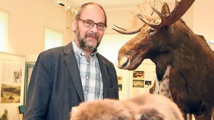 Der Herr der Tiere. Detlef Knuth hat schon als Kind bei seinem imkernden Opa Respekt vor der Natur gelernt. Heute wird von Eltern zu wenig Allgemeinwissen vermittelt, findet er.