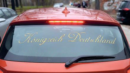 "Reichsbürger" erkennen die Bundesrepublik nicht an. Auch in Brandenburg werden sie immer gewalttätiger.