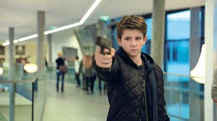 Wer hat versagt? Der 14-jährige Felix (Enzo Gaier) erschießt fünf Menschen an seiner Schule, vier weitere Menschen werden schwer verletzt.