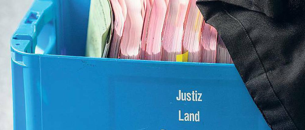 Urteil gesprochen. Akten zum Korruptionsprozesses.