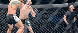 Gespaltene Meinung. Die einen wollen Mixed Martial Arts verbieten, weil sie den Sport gewaltverherrlichend finden. Die anderen sehen hingegen im MMA – so die Kurzform – eine perfekte Vervollkommnung des Kämpfens und werben um Akzeptanz sowie Anerkennung.