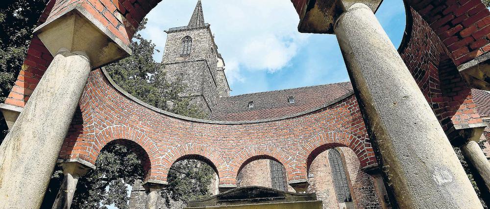Im Fokus. Zum Lutherjahr wird die Stadt mit ihrer Nikolaikirche (o.) viel Aufmerksamkeit bekommen.