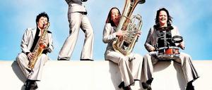 Von wegen Jazz ist Männersache. Die vier Musikerinnen von Brassappeal treten mit ihrem Repertoire von Louis Armstrong bis zu den Andrew Sisters am Samstag um 19.30 Uhr im Theaterschiff auf.
