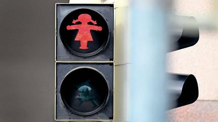 Ausgebremst. Nur ein Drittel der Potsdamer Stadtverordneten ist weiblich, ähnlich männerdominiert sind auch die Fraktionen. In der Verwaltung ist die Frauenquote zwar hoch – nicht aber in der Führungsebene.