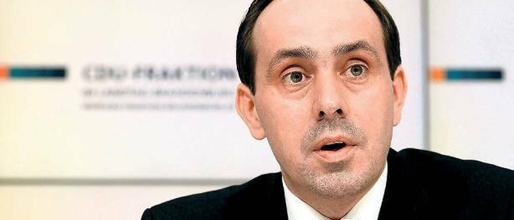 Milliarden verteilt. Finanzminister Christian Görke (Linke) brachte den Doppelhaushalt ein. Er betonte, das Land habe keine neuen Schulden gemacht.