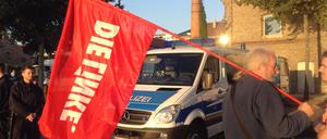 Etwa 30 bis 40 Personen demonstrierten gegen die AfD-Veranstaltung in Werder (Havel).