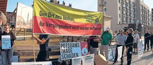 An der Kundgebung von Die Andere nahmen knapp 50 Personen teil.