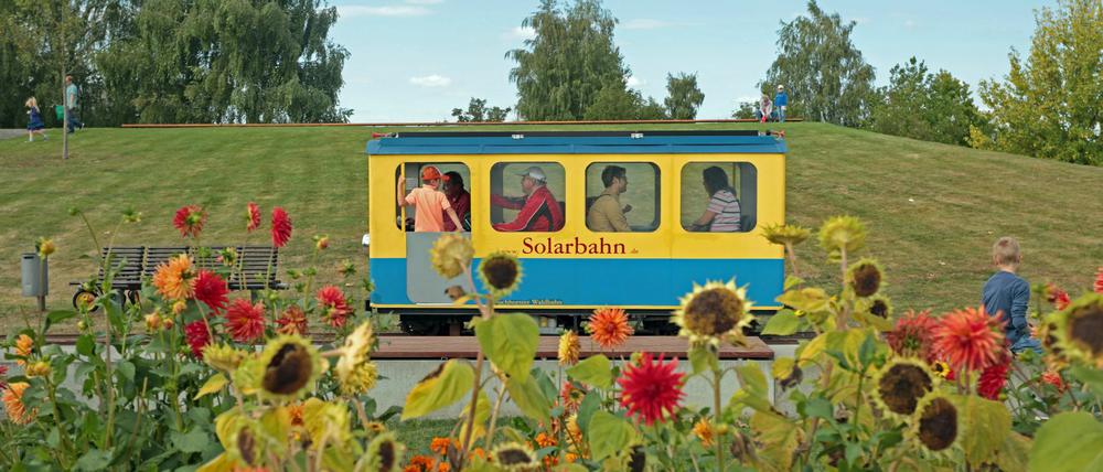 Natur, Umwelt und Nachhaltigkeit: Das waren die Themen beim diesjährigen Umweltfest im Volkspark, die zum Beispiel mit einer Solarbahn behandelt wurden.