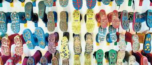 Volle Kitas. In Potsdam sind die Betreuer derzeit für mehr Kinder zuständig, als sie sein sollten. Schuld daran sind überdurchschnittlich lange Betreuungszeiten. Mit dem Land soll nun über mehr Geld verhandelt werden, um das Kita-Personal aufstocken zu können. Das zumindest hoffen die Stadtverordneten.