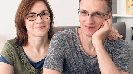 Idee aus dem Friseursalon. Die Potsdamer Regisseure von „Auf Augenhöhe“, Evi Goldbrunner und Joachim Dollhopf. Sie sind Absolventen der Babelsberger Filmuniversität.
