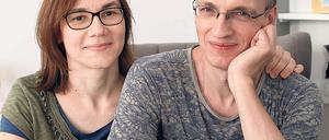 Idee aus dem Friseursalon. Die Potsdamer Regisseure von „Auf Augenhöhe“, Evi Goldbrunner und Joachim Dollhopf. Sie sind Absolventen der Babelsberger Filmuniversität.