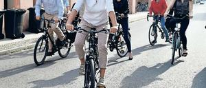 Angeradelt. Verkehrsministerin Schneider (SPD) auf dem Rad.
