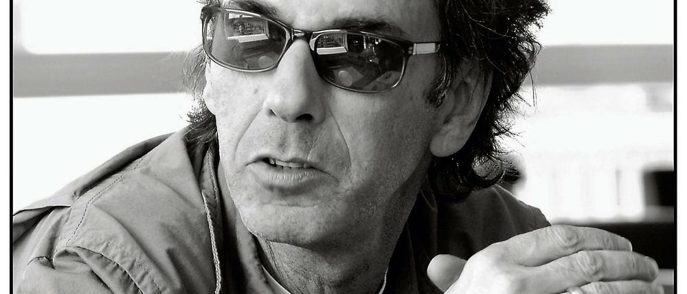 Hugo Egon Balder ist Sänger, Schauspieler, Produzent und Musiker