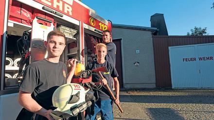 Beliebter Einsatz. Im Vergleich zu ländlicheren Gebieten haben die meisten der 15 Freiwilligen Feuerwehren in Potsdam – hier die Freiwillige- und Jugendfeuerwehr Golm – kein wirkliches Nachwuchsproblem.