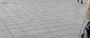 Erwischt. Der Mann wurde auf der Langen Brücke festgenommen.