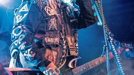 Ungeschminkt, trotzdem unerreichbar. Max Cavalera kam mit seiner Band Soulfly in der Waschhaus-Arena nicht so recht in Kontakt mit den Potsdamern.