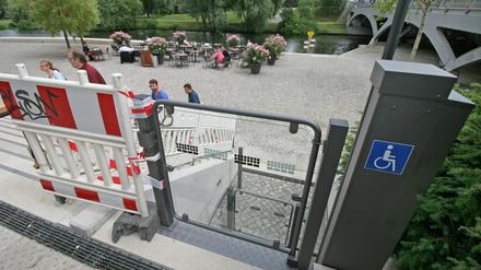 Der neue Lift an der Uferpromenade funktioniert nicht - mal wieder.