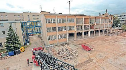 Platz da. Die Alte Feuerwache wird derzeit abgerissen.