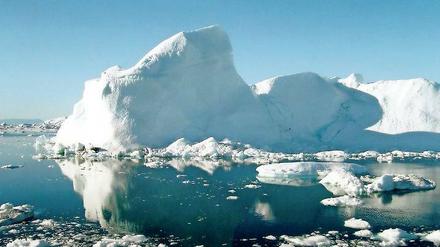 Tauwetter. Die Eisdecke in Grönland wird dünner. Eine Warmzeit gab es auch vor rund 49 bis 55 Millionen Jahren. Potsdamer Wissenschaftler haben die genauen Daten erforscht.