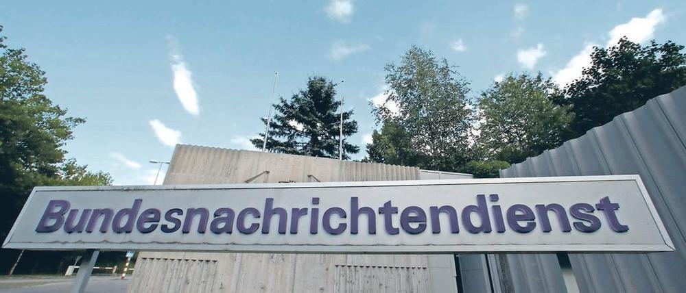Noch immer Arbeitgeber. Beim BND können Ralf und Carina Simmes nach ihrer Enttarnung nicht mehr alle Arbeiten ausführen. Zudem habe die Famile Angriffe von anderen Nachrichtendiensten fürchten müssen.
