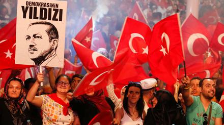 Anhänger des türkischen Präsidenten Erdogan in Istanbul