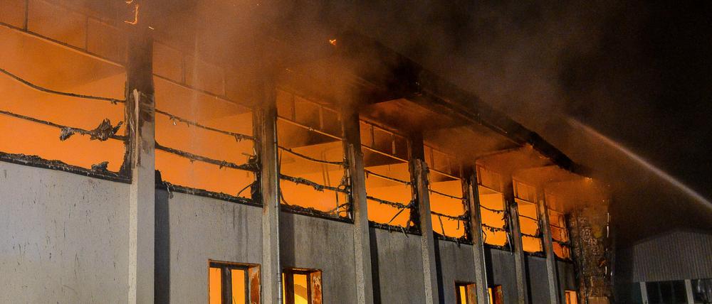 Brand in der geplanten Flüchtlingsunterkunft in Nauen.