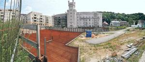 Die Problemgrube. Auf der Baustelle für die Tiefgarage ruhen die Arbeiten.