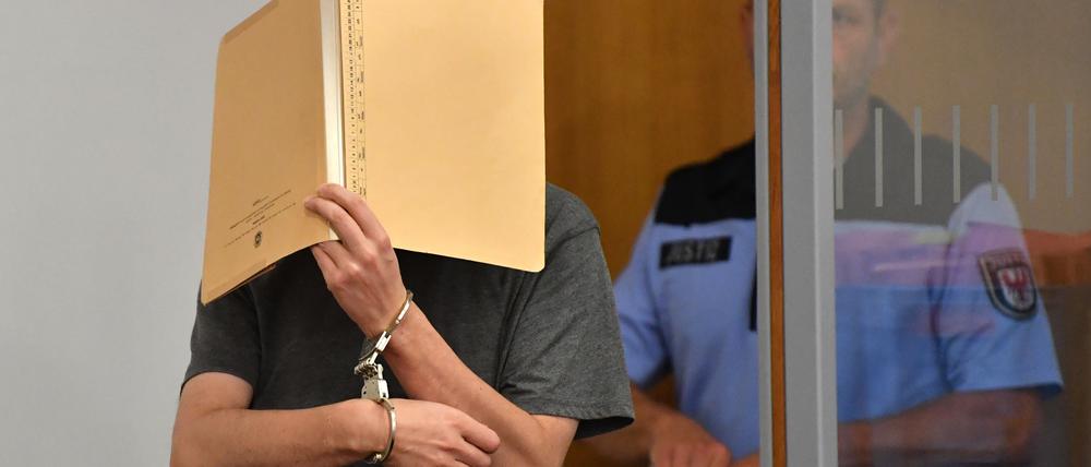 Der Angeklagte Silvio S. schweigt bisher vor dem Landgericht Potsdam.
