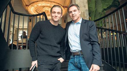 Standorthoffnung Streaming: In Berlin dreht Matthias Schweighöfer (links) für Amazon und dessen Deutschland-Chef Christoph Schneider die Serie „You are wanted“.