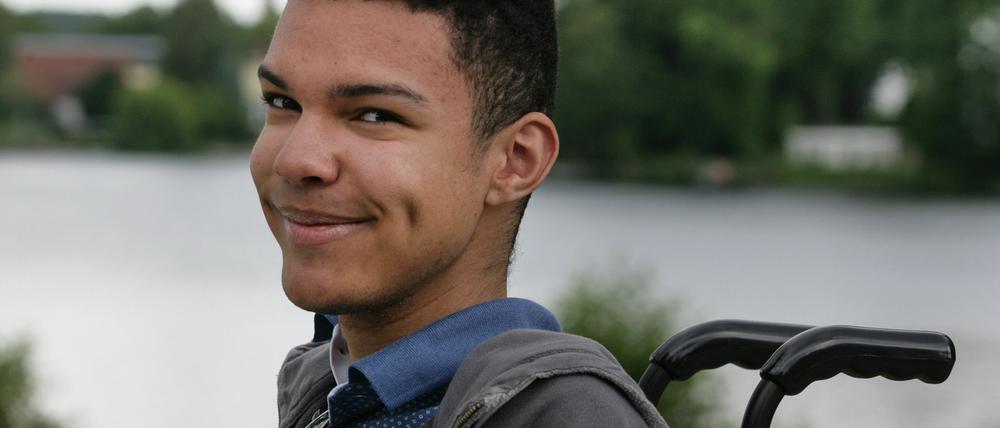 Djamal Okoko legte sein Abitur mit der Note 1,9 am Humboldt-Gymnasium in Potsdam ab, trotz einer tückischen Krankheit.