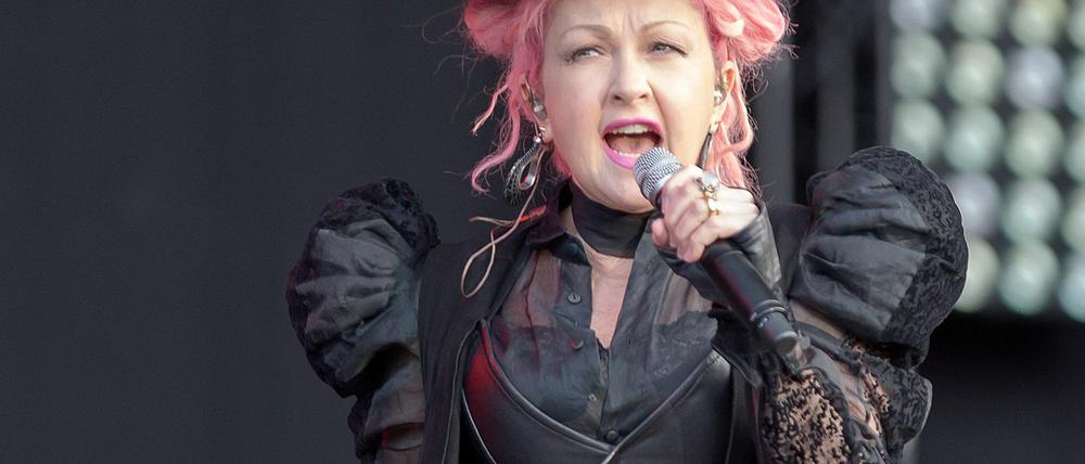 Cyndi Lauper sang in den 80ern "Girls Just Want To Have Fun". Offenbar hatte sie auch in Potsdam viel Spaß.