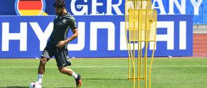 Kommt Emre Can beim Halbfinalspiel Deutschland gegen Frankreich zum Einsatz. Diese Frage wurde am Dienstag auch im ZDF-Morgenmagazin diskutiert.