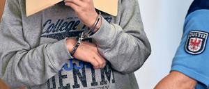 Schweigt weiter. Der angeklagte Silvio S.