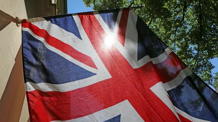 Die britische Flagge in der Dortustraße. Der Brexit würde sich auch negativ auf die Potsdamer Wirtschaft auswirken.