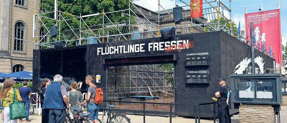 Stein des Anstoßes. Der Tigerkäfig soll weg.